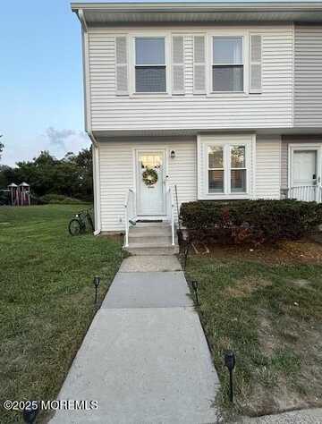 52 Renee Court, Jackson, NJ 08527