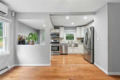 8 W Broadway, Nyack, NY 10960