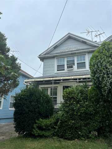 7047 Nansen Street, Forest Hills, NY 11375