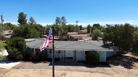 21255 Minnetonka Road, Apple Valley, CA 92308