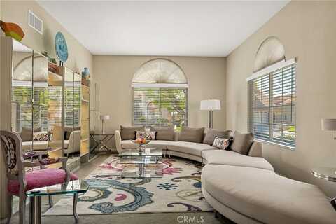 1521 Fairway Oaks Avenue, Banning, CA 92220