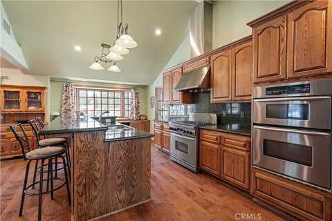 16426 Calle Daggett, Green Valley, CA 91390
