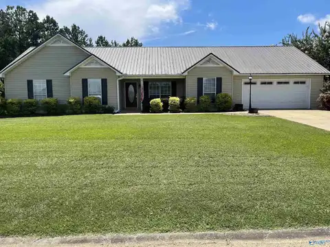 102 Hidden Circle, Rainbow City, AL 35906