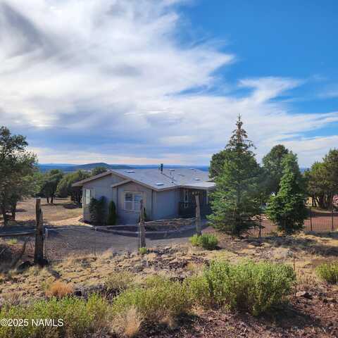 7330 N Wild Horse Drive, Williams, AZ 86046