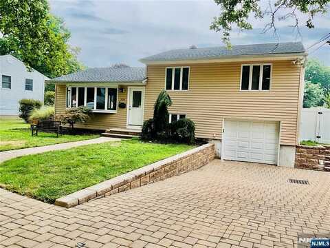 1194 Ringwood Avenue, Pompton Lakes, NJ 07442