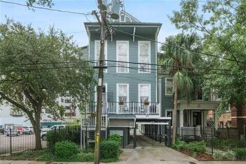 2222 CARONDELET Street, New Orleans, LA 70130