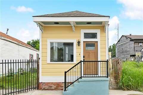 2009 GOVERNOR NICHOLLS Street, New Orleans, LA 70116