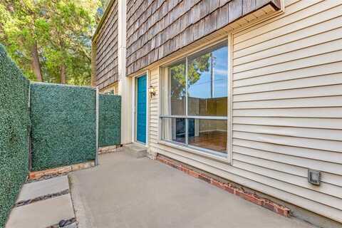 2702 Douglas Avenue, Dallas, TX 75219