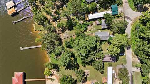 907 Beachside Drive, Chandler, TX 75758