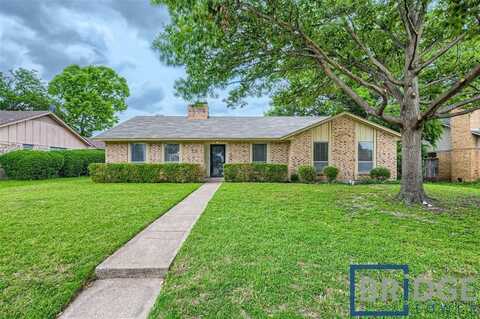 306 Trailridge Drive, Richardson, TX 75081