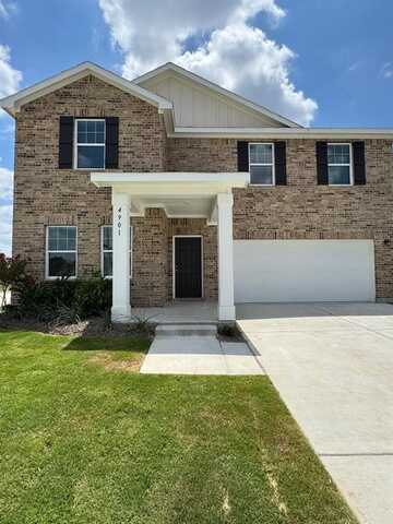 4901 Mccoy Drive, Fort Worth, TX 76179