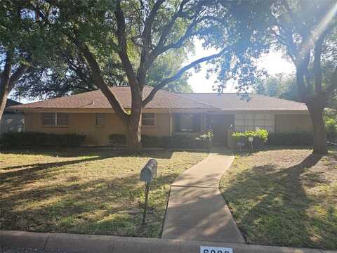 6829 Lancelot Court, Fort Worth, TX 76133