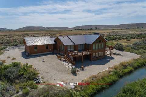 77 Eagle Rock Trail, Clark, WY 82435