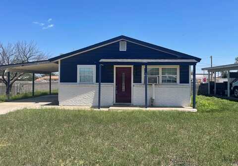411 SW 8th St, Andrews, TX 79714