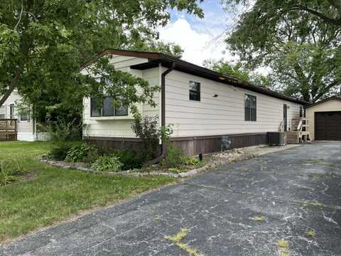 31 Meadowlark Lane, Beecher, IL 60401