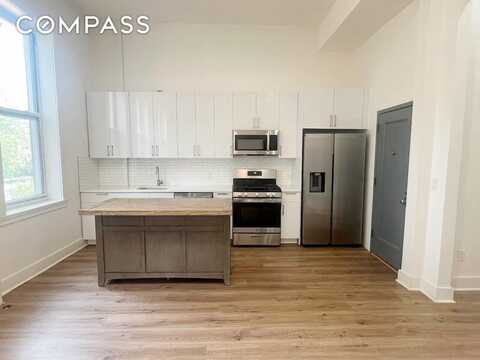 254 Cumberland Street, Brooklyn, NY 11205