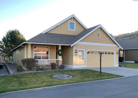 7702 W 21st Ave, Kennewick, WA 99338