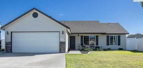 7820 Salmon Dr, Pasco, WA 99301