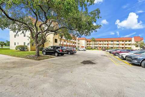 2931 Sunrise Lakes Dr, Sunrise, FL 33322