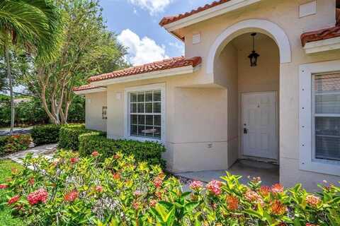 5057 S La Sedona Cir, Delray Beach, FL 33484