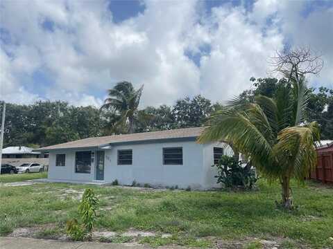 701 NE 51st Ct, Deerfield Beach, FL 33064