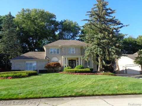 38926 Plumbrook Drive, Farmington Hills, MI 48331