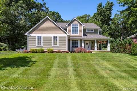 5133 Canyon Oaks Drive, Brighton, MI 48114
