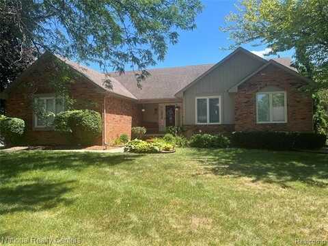17610 Farmcrest Lane, Northville, MI 48168