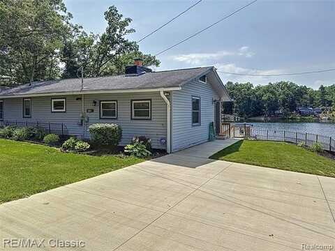 2455 Surrey Street, Hamilton, MI 48625