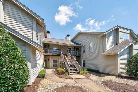 503 E Lake Circle, Chesapeake, VA 23322