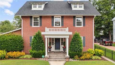 211 S Broad Street, Suffolk, VA 23434