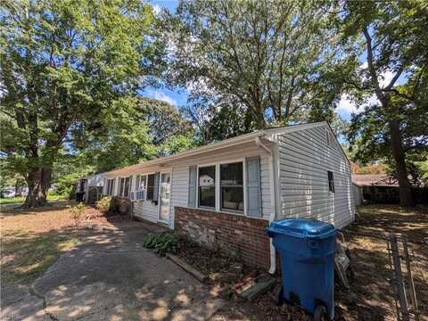 3717 Starlighter Drive, Virginia Beach, VA 23452