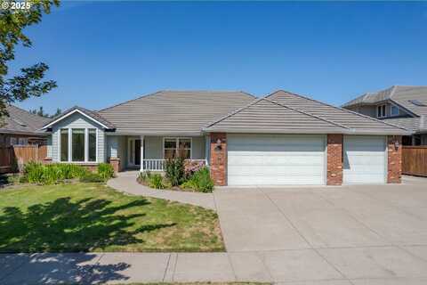 862 MCKENZIE CREST DR, Springfield, OR 97477