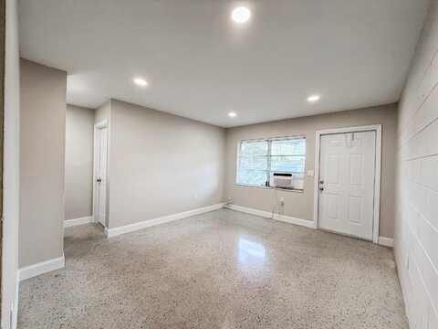 2502 Avenue F, Fort Pierce, FL 34947