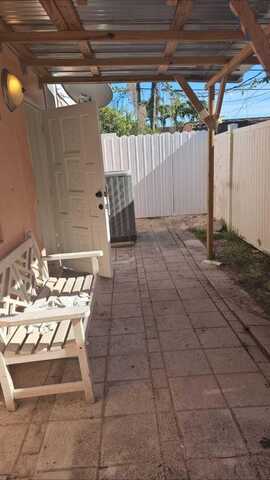210 W 60 Street, Hialeah, FL 33012