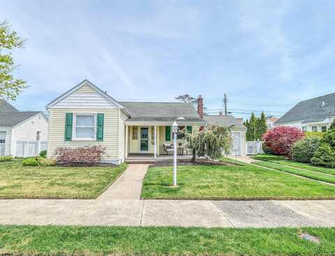 221 N Newark Ave, Ventnor City, NJ 08406