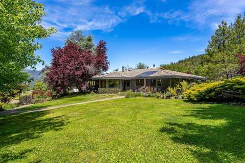 1247 Panther Gulch Road, Williams, OR 97544
