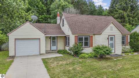 1705 Chestnut, Cadillac, MI 49601