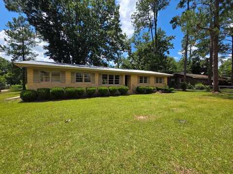 124 N Main Street Ext, Fitzgerald, GA 31750