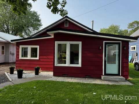 318 Seifert, L'anse, MI 49946