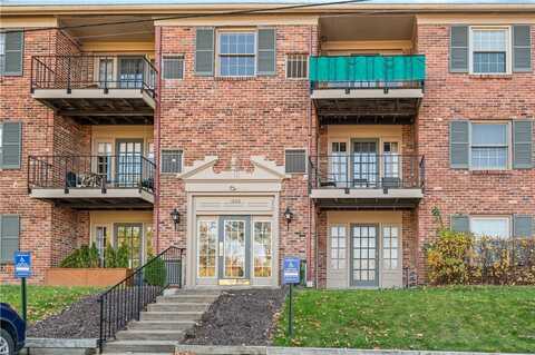 1000 Margarite Dr, Pittsburgh, PA 15216