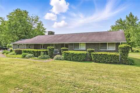 1011 South Lake Road, Mercer, PA 16137