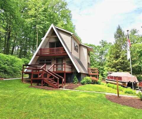1021 Henrys Bend Rd, Oil City, PA 16301