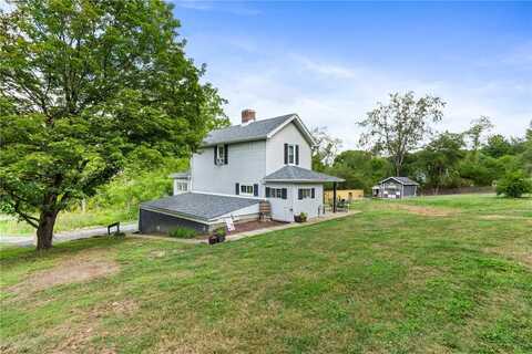 33 Hubbard Rd, Smith, PA 15021