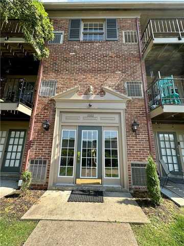 1060 Chatham Park, Pittsburgh, PA 15216
