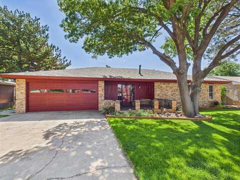1306 N Chestnut Street, Stratford, TX 79084