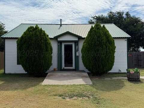 205 S PORTER Avenue, Dumas, TX 79029