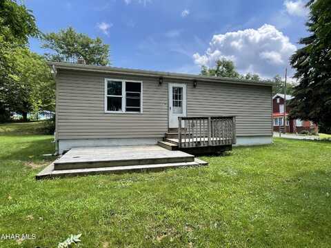 709 Convent Street, Gallitzin, PA 16641