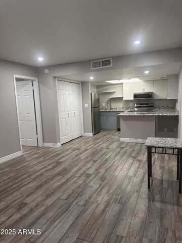 1351 N PLEASANT Drive N, Chandler, AZ 85225