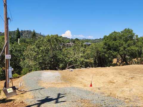 1328 Wikiup Drive, Santa Rosa, CA 95403